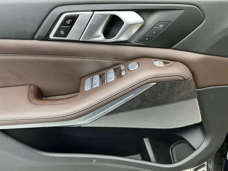 BMW X5 2022 Facelift xDrive 30Li M Sport Package — миниатюра 39