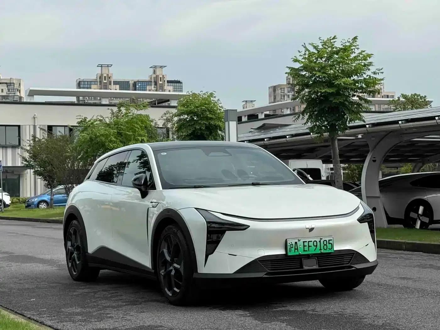 2024 Model X6 01 (Facelift) Max Long Range Edition — миниатюра 3