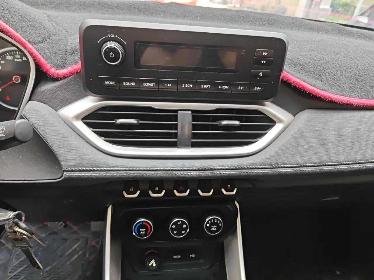 Baojun 530 2018 1.5T Manual Comfort Version China V — миниатюра 13