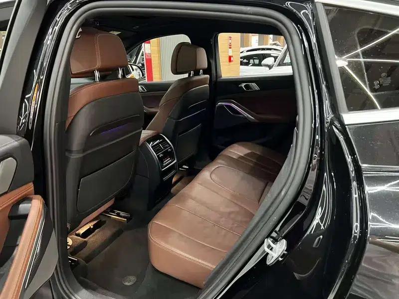 BMW X6 2021 xDrive40i Luxury M Sport Package — миниатюра 15