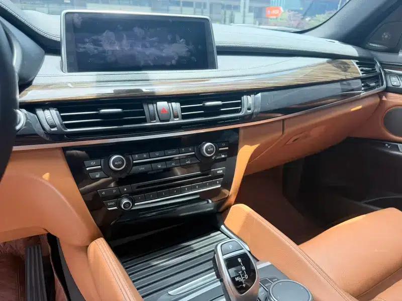BMW X6 2018 xDrive35i M Sport Luxury — миниатюра 12