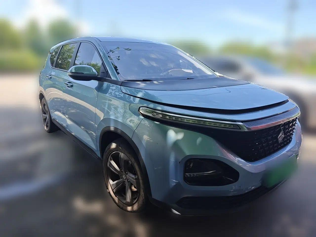 Baojun RM-5 2019 1.5L CVT Elite Version with 24-Hour Online Service 7 Seats — миниатюра 3