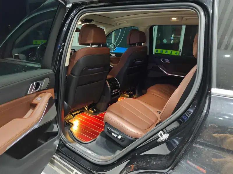 BMW X7 2022 xDrive40i Leading Luxury Package — миниатюра 8