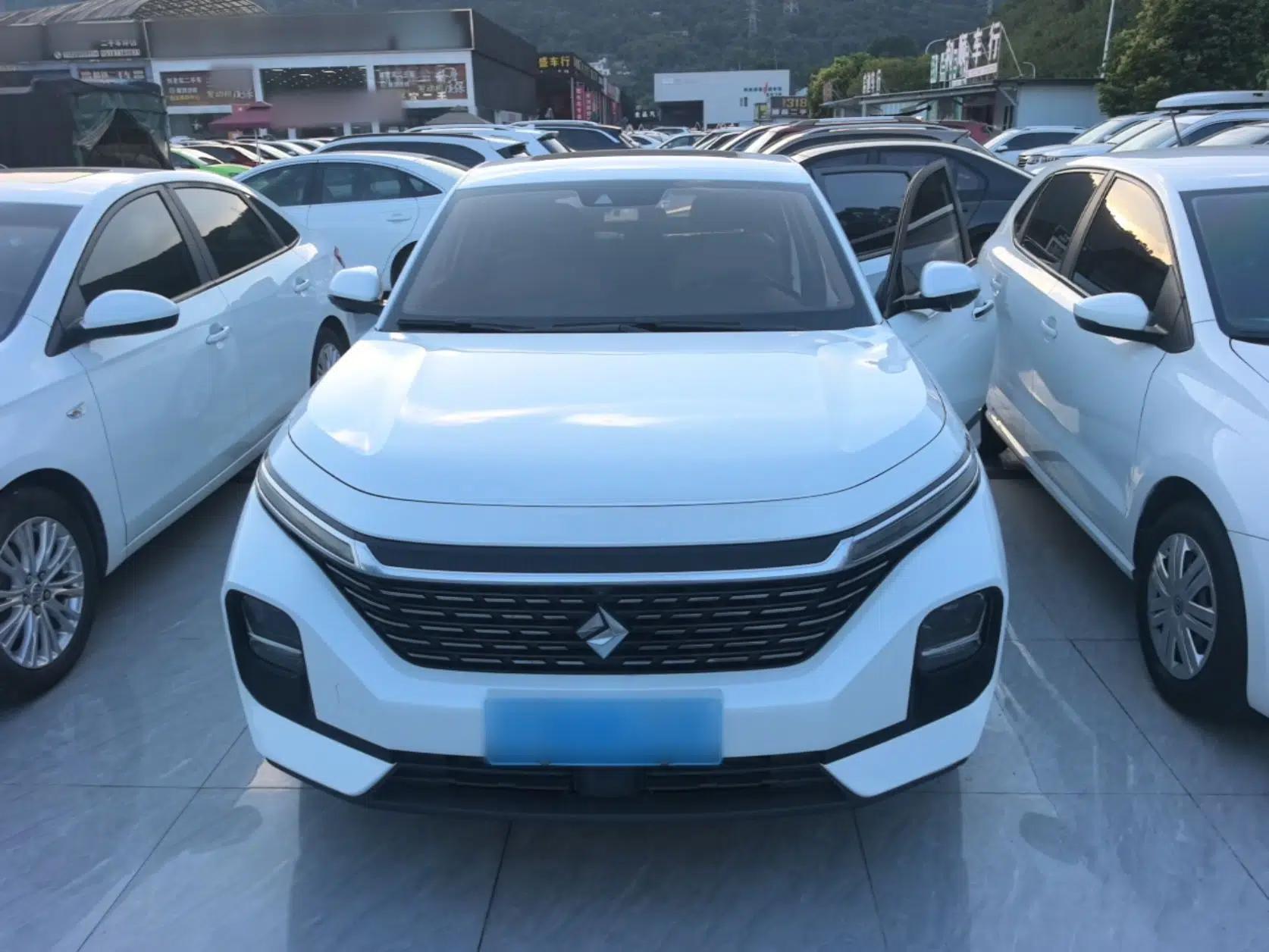 Baojun RC-5 2020 1.5T CVT Smart Shine Prestige Edition — миниатюра 2