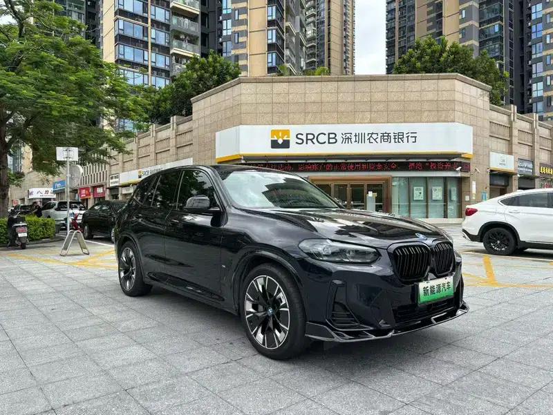 BMW iX3 2022 Leading Edition — миниатюра 3