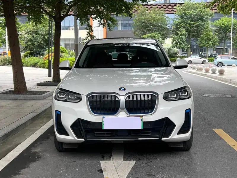 BMW iX3 2022 Leading Edition — миниатюра 2