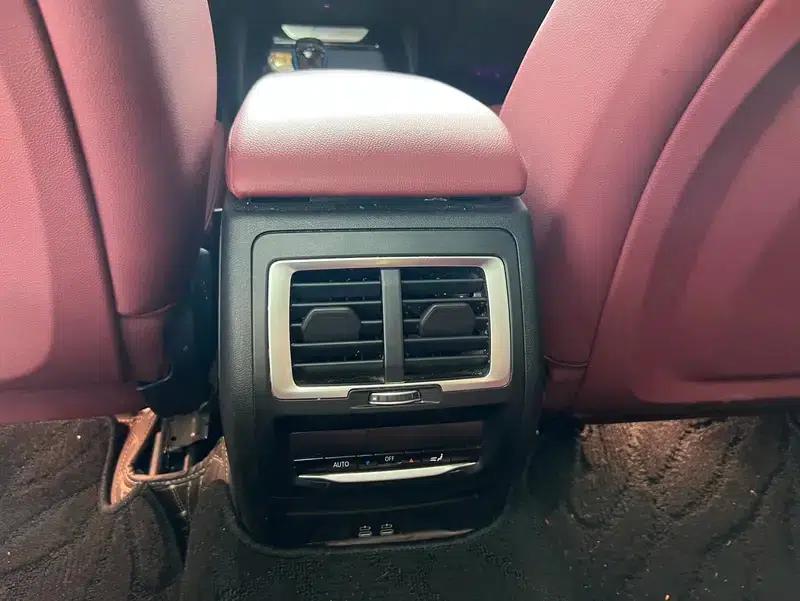 BMW iX3 2022 Leading Edition — миниатюра 11