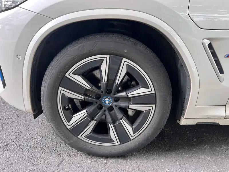 BMW iX3 2022 Leading Edition — миниатюра 14