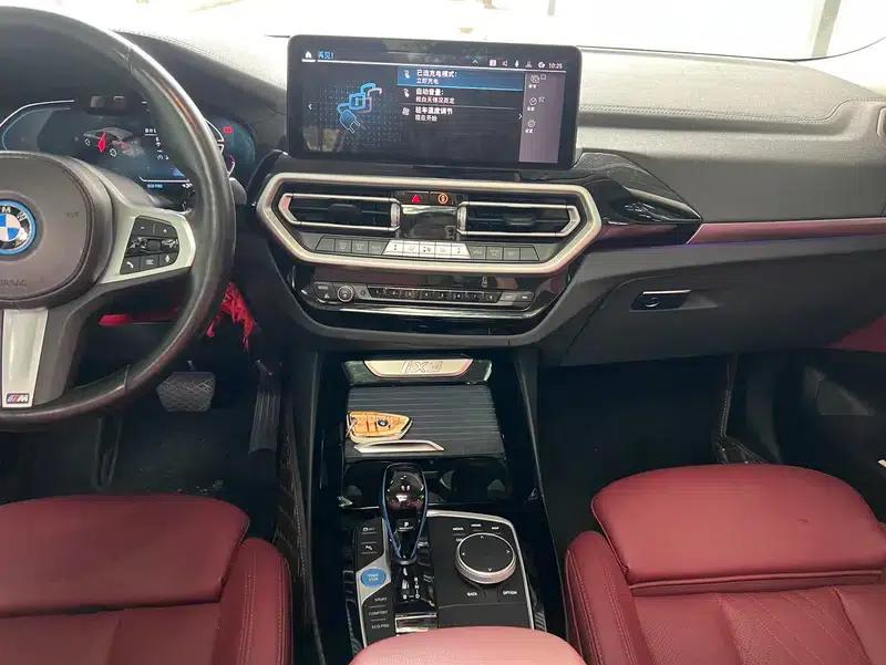 BMW iX3 2022 Leading Edition — миниатюра 10