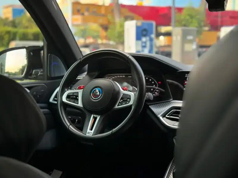 2021 BMW X5 M — миниатюра 14