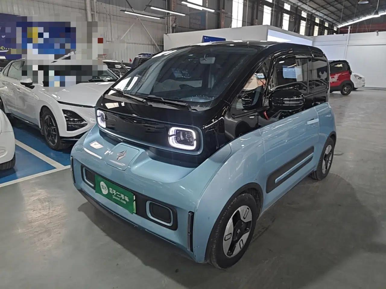 Baojun E300 2020 Plus Starry Intelligence Edition — миниатюра 1