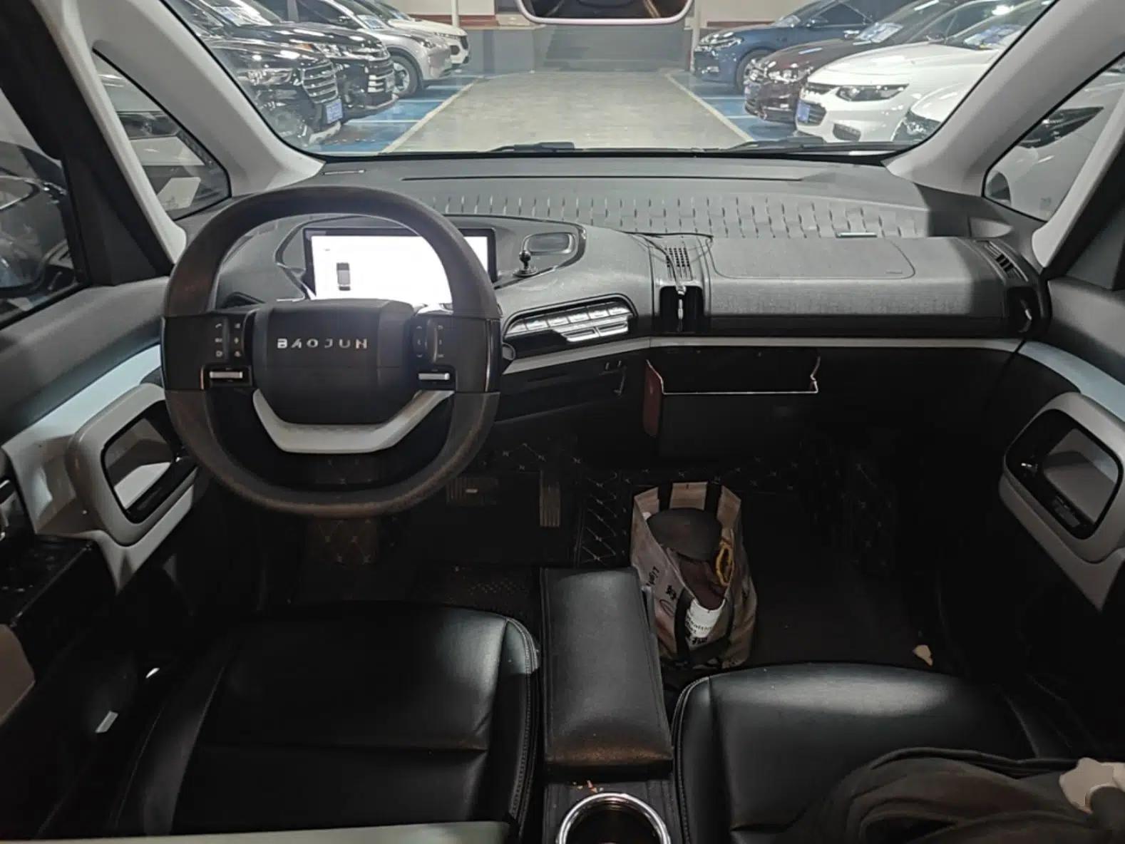 Baojun E300 2020 Plus Starry Intelligence Edition — миниатюра 12