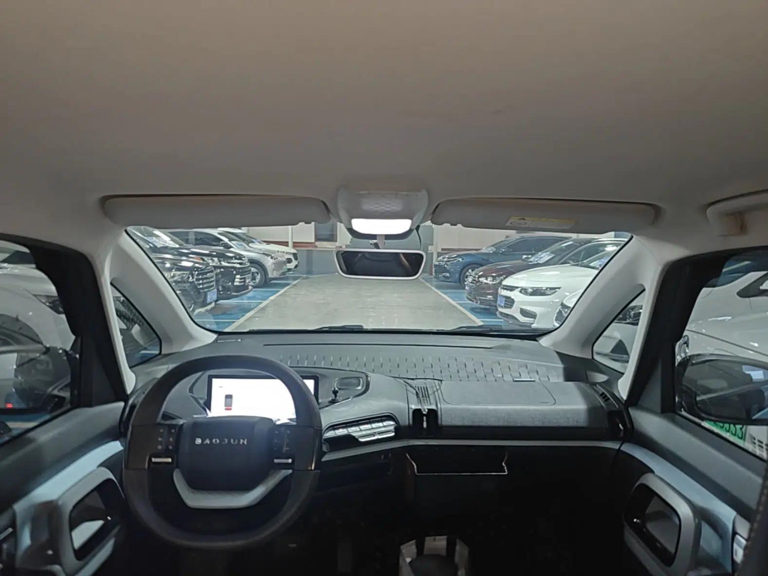 Baojun E300 2020 Plus Starry Intelligence Edition — миниатюра 21
