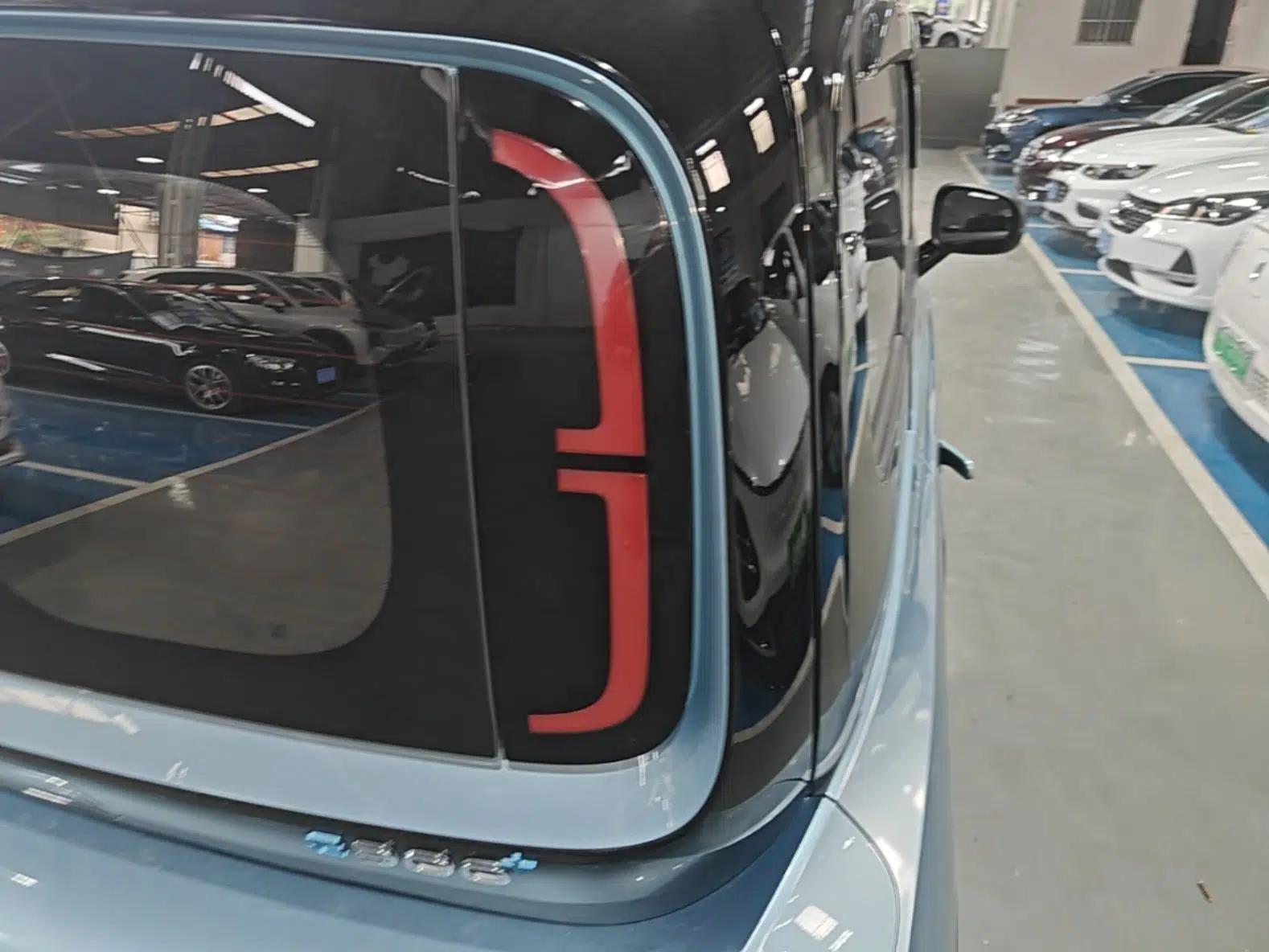 Baojun E300 2020 Plus Starry Intelligence Edition — миниатюра 9