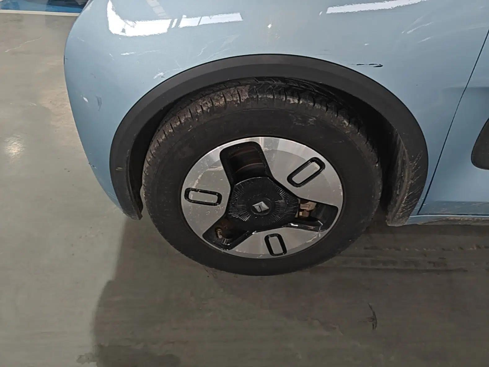 Baojun E300 2020 Plus Starry Intelligence Edition — миниатюра 10