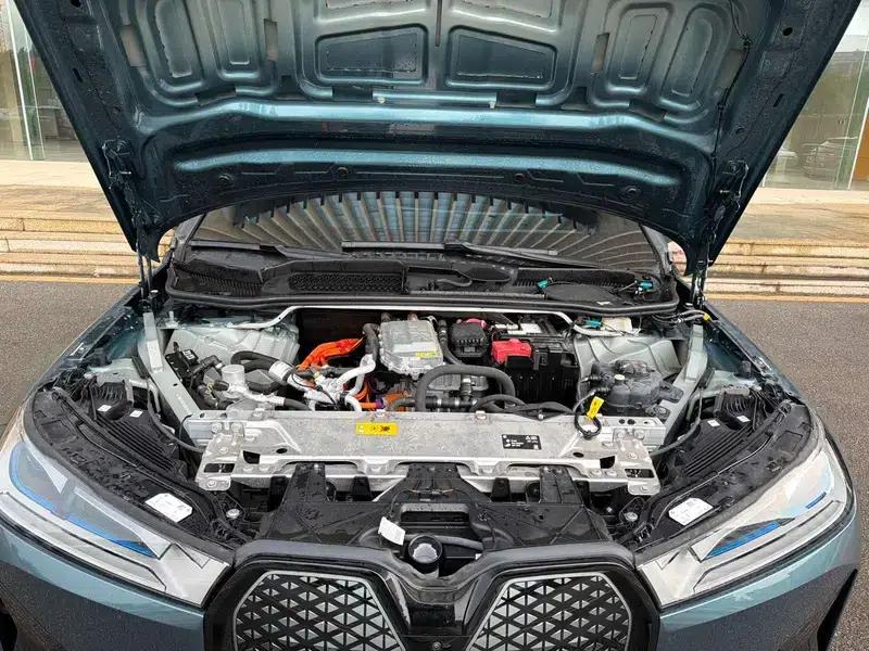 BMW iX 2023 xDrive40 — миниатюра 6