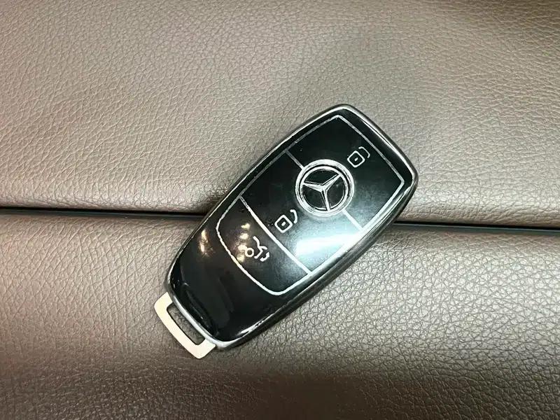 Mercedes-Benz E-Class 2023 Facelift E 260 L Sport Sedan — миниатюра 11