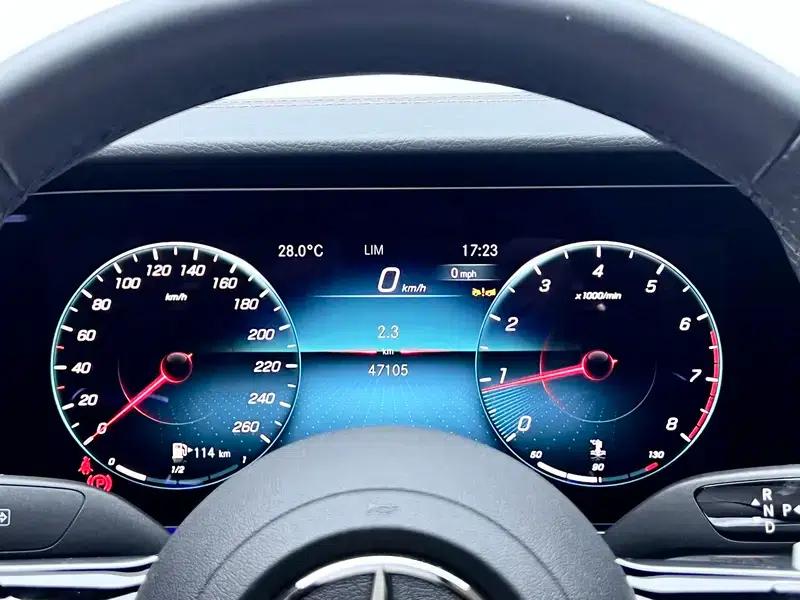 Mercedes-Benz E-Class 2023 Facelift E 260 L Sport Sedan — миниатюра 15