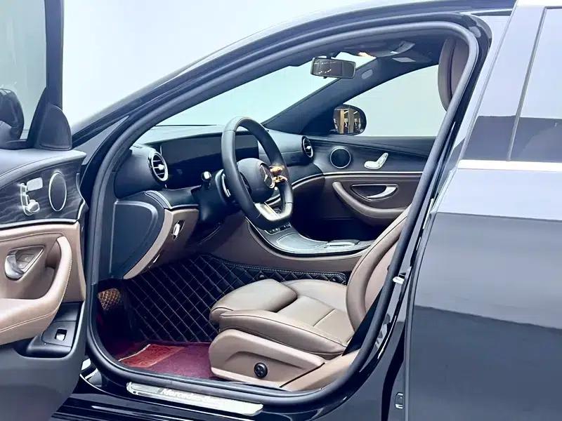 Mercedes-Benz E-Class 2023 Facelift E 260 L Sport Sedan — миниатюра 17