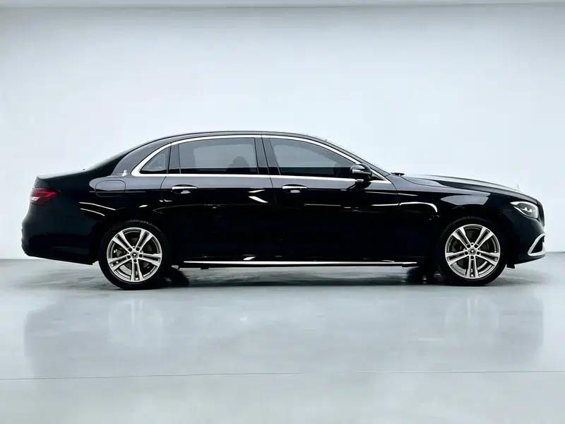 Mercedes-Benz E-Class 2023 Facelift E 260 L Sport Sedan — миниатюра 8