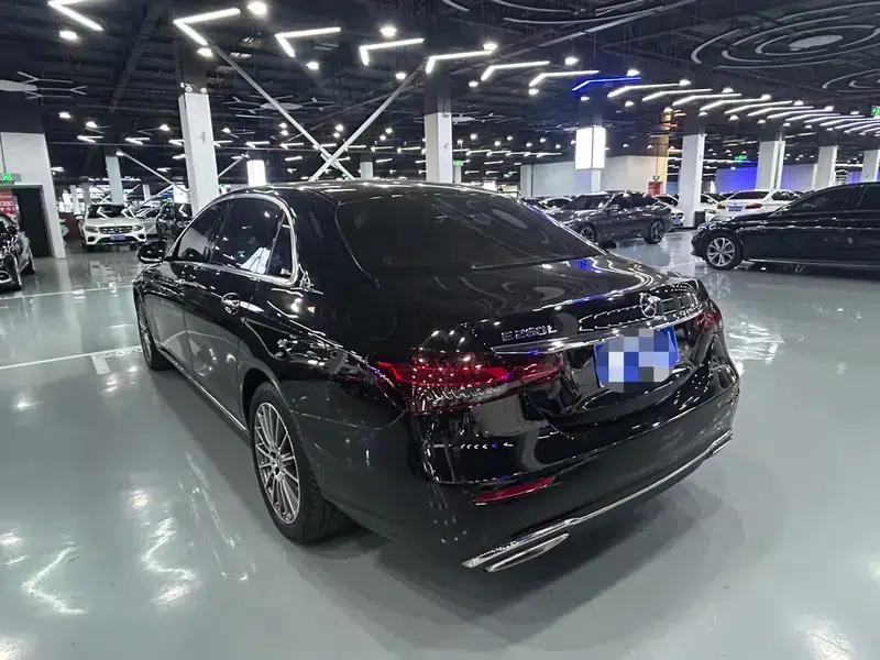 2023 Mercedes-Benz E-Class E 260 L Sedan — миниатюра 4