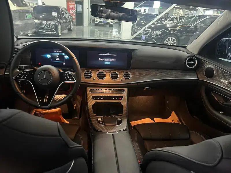 2023 Mercedes-Benz E-Class E 260 L Sedan — миниатюра 10