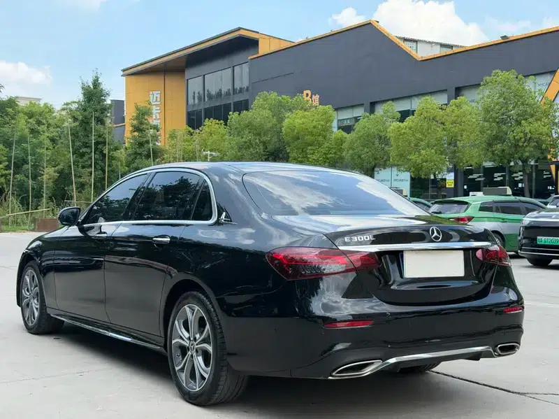 Mercedes-Benz E-Class 2022 E 300 L Luxury Sport Sedan — миниатюра 5