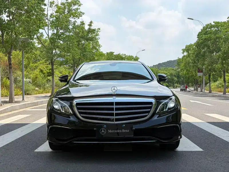 Mercedes-Benz E-Class 2020 E 300 L Fashion Edition — миниатюра 2