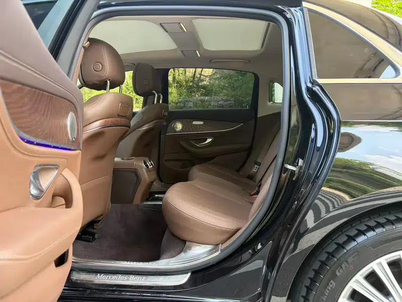 Mercedes-Benz E-Class 2020 E 300 L Fashion Edition — миниатюра 13