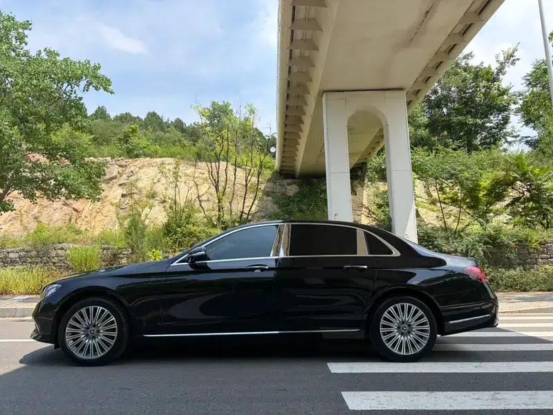 Mercedes-Benz E-Class 2020 E 300 L Fashion Edition — миниатюра 4