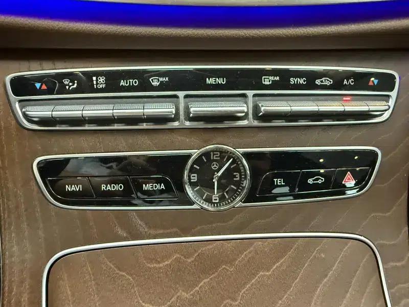 Mercedes-Benz E-Class 2018 Facelift E 300 L Fashion Model — миниатюра 13