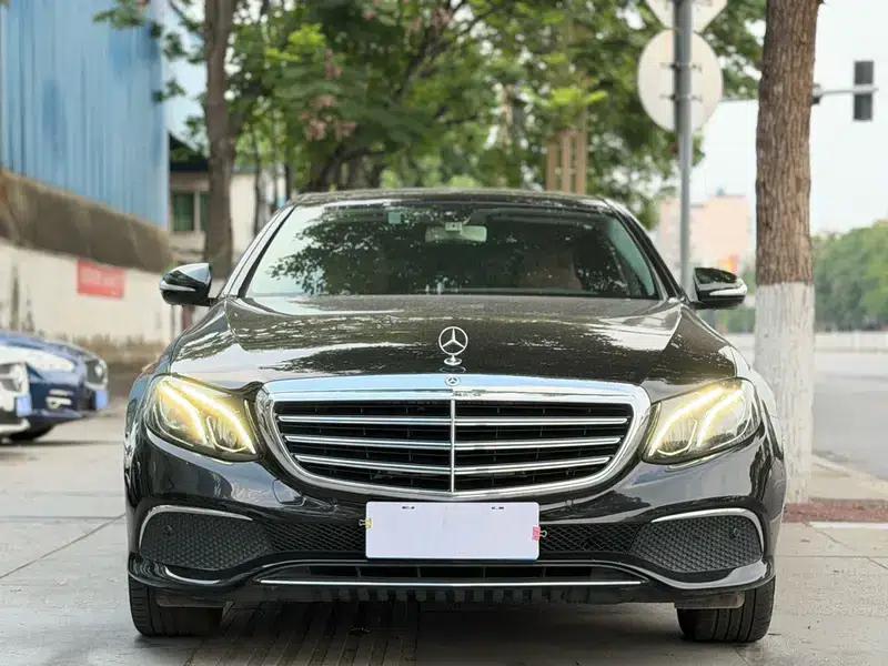 2018 Mercedes-Benz E-Class E 200 L — миниатюра 2