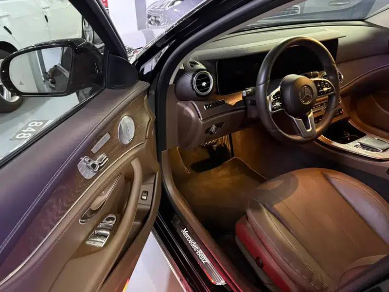 Mercedes-Benz E-Class 2019 Facelift E 300 L Fashion Model — миниатюра 16