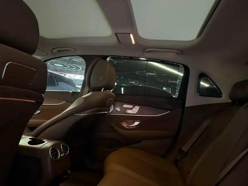 Mercedes-Benz E-Class 2019 Facelift E 300 L Fashion Model — миниатюра 17