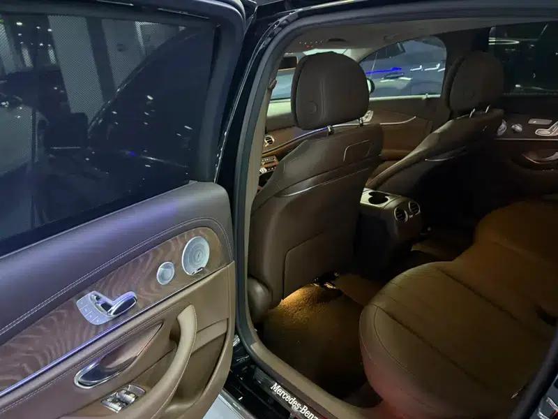 Mercedes-Benz E-Class 2019 Facelift E 300 L Fashion Model — миниатюра 18