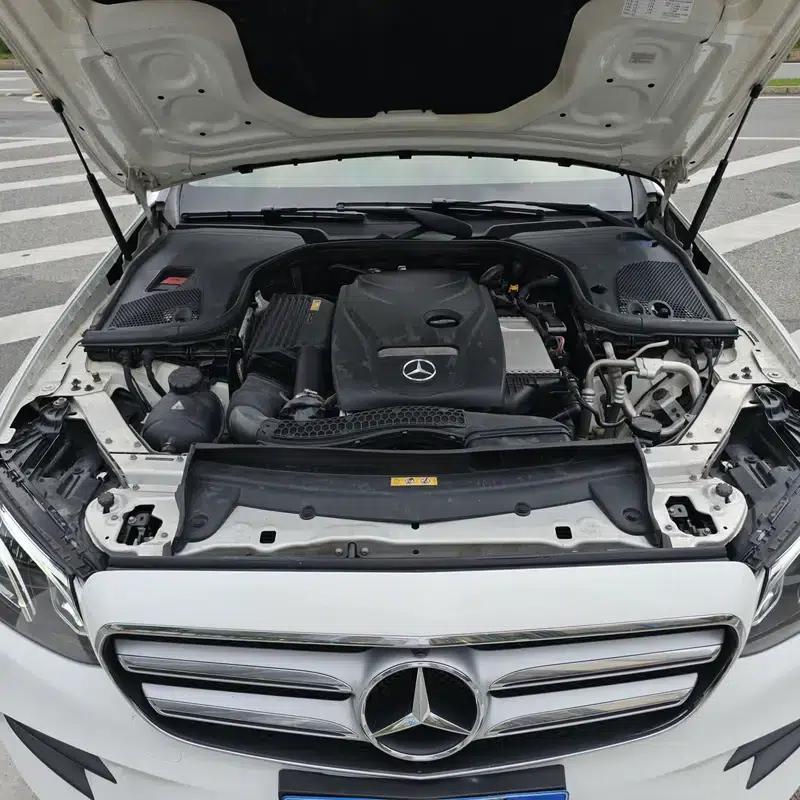 Mercedes-Benz E-Class 2017 E 300 L Sport Luxury — миниатюра 8
