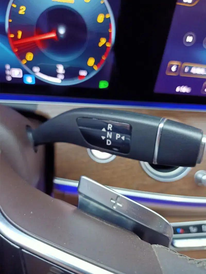 Mercedes-Benz E-Class 2021 Facelift E 300 L Fashion Sedan — миниатюра 16