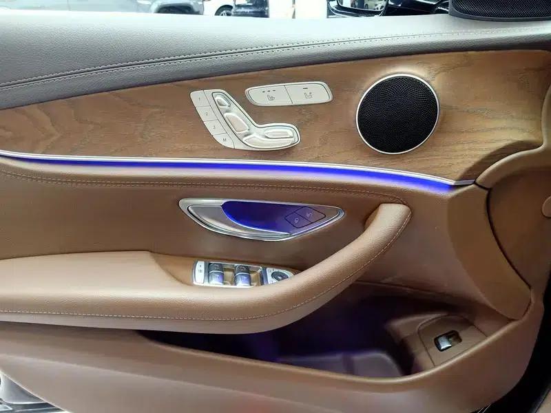 Mercedes-Benz E-Class 2021 Facelift E 300 L Fashion Sedan — миниатюра 25
