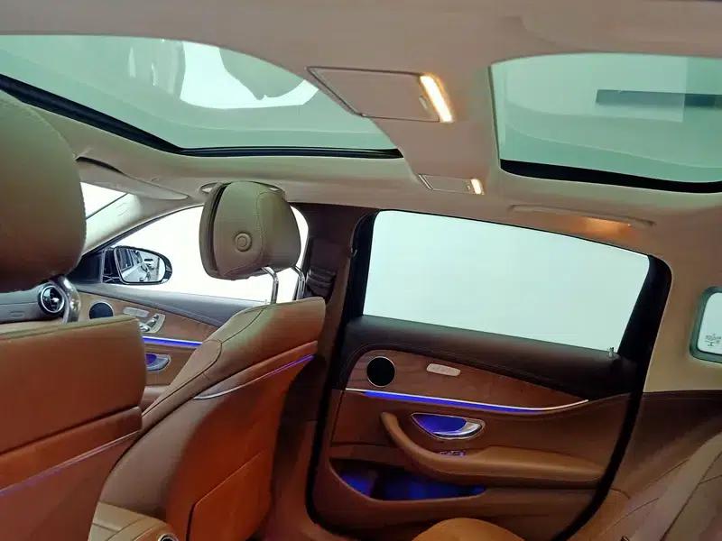 Mercedes-Benz E-Class 2021 Facelift E 300 L Fashion Sedan — миниатюра 27