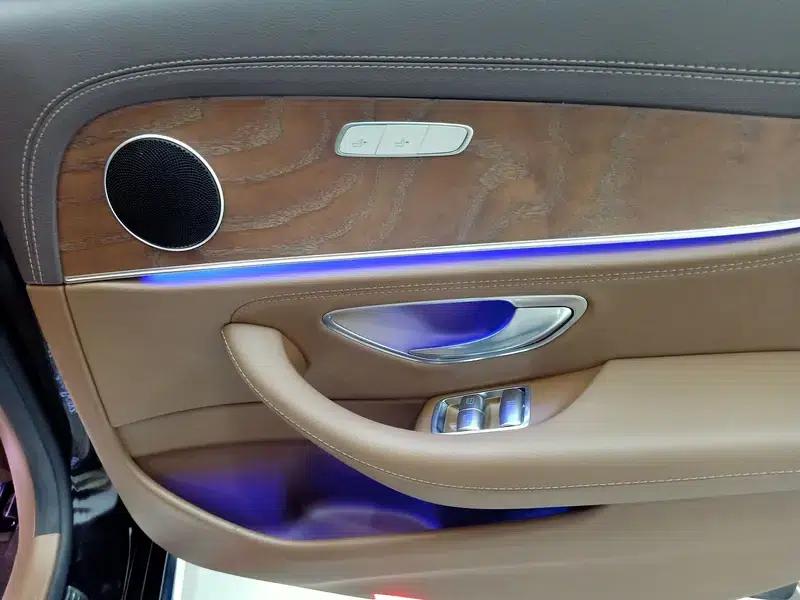 Mercedes-Benz E-Class 2021 Facelift E 300 L Fashion Sedan — миниатюра 9