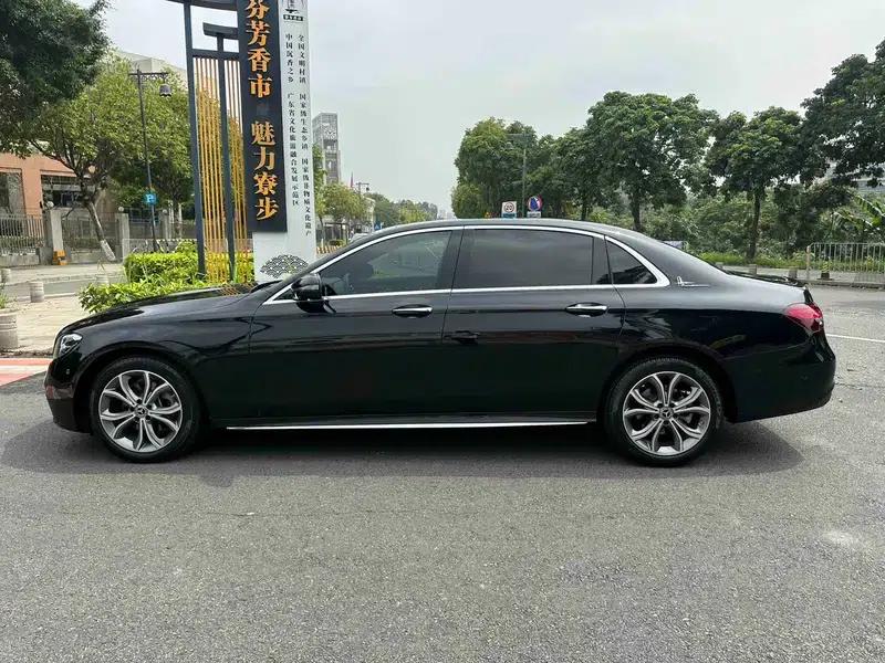 Mercedes-Benz E-Class 2023 E 300 L Fashion Sport Sedan — миниатюра 4