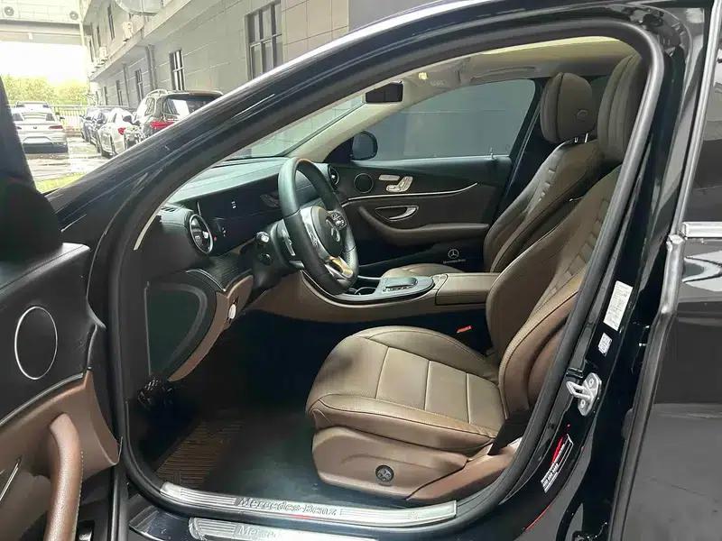 Mercedes-Benz E-Class 2020 E 300 L Fashion Edition — миниатюра 19