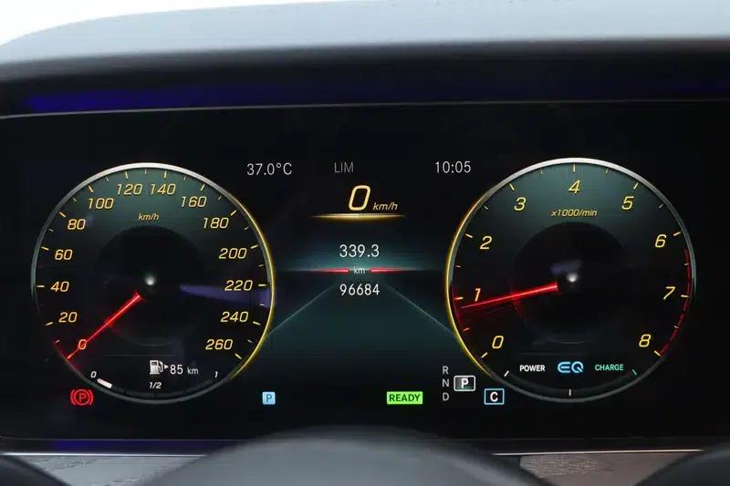 2021 Mercedes-Benz E-Class E 260 L Sport Sedan — миниатюра 11