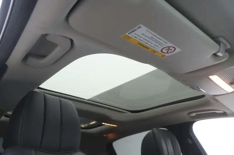 2021 Mercedes-Benz E-Class E 260 L Sport Sedan — миниатюра 17