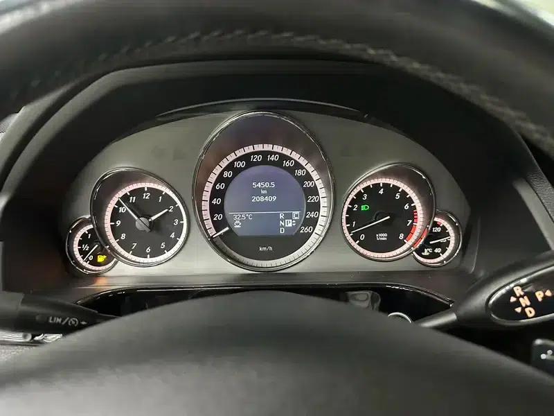 Mercedes-Benz E-Class (Imported) 2009 E 300 Fashion Model — миниатюра 14