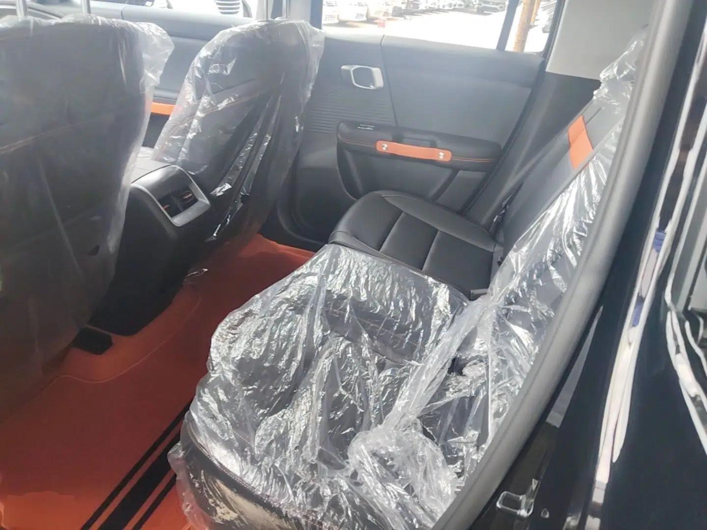 BAIC Off-Road BJ30 2026 Model Traveler 1.5T DCT Two-Wheel Drive Advanced Version — миниатюра 20