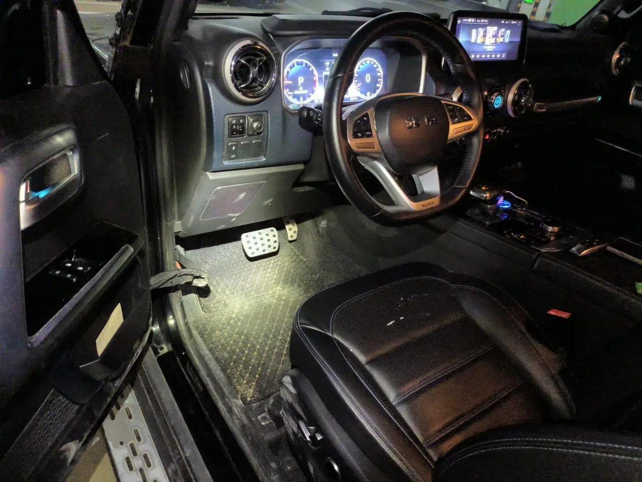 BAIC Off-Road F40 2021 2.0T Automatic Cube Edition — миниатюра 16
