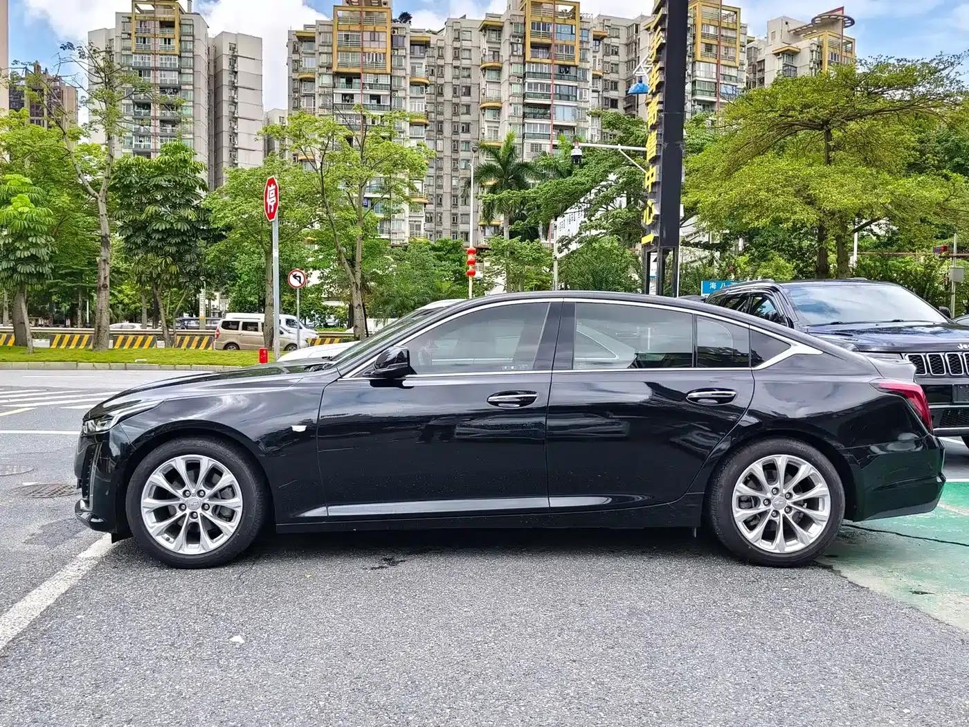 2023 Cadillac CT5 28T Luxury (Standard Edition) — миниатюра 4
