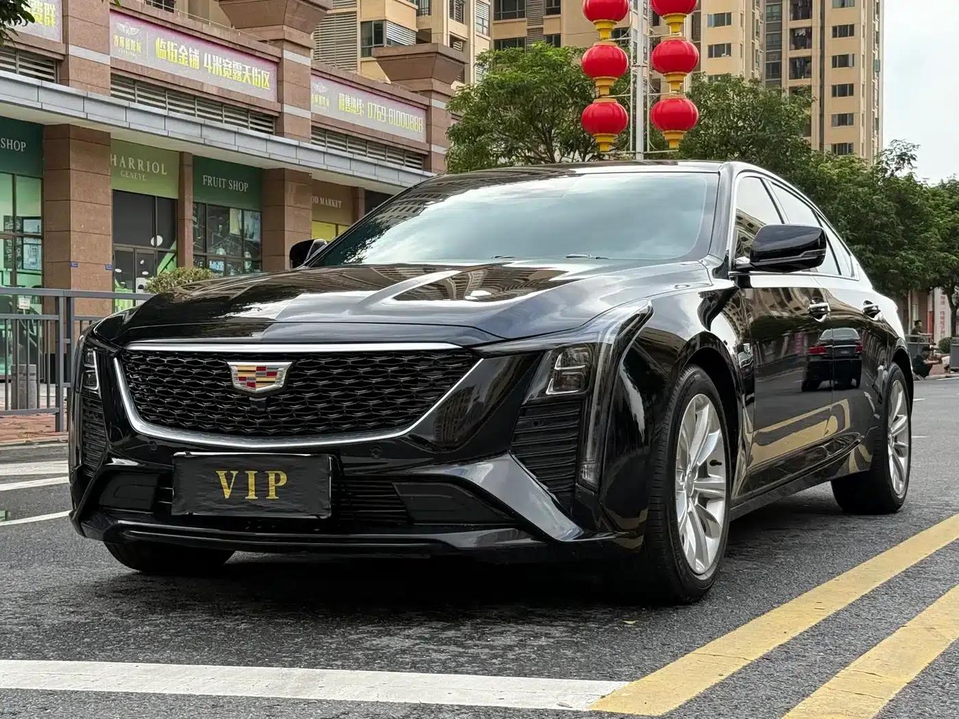 2024 Cadillac CT5 28T Luxury Pro — миниатюра 1