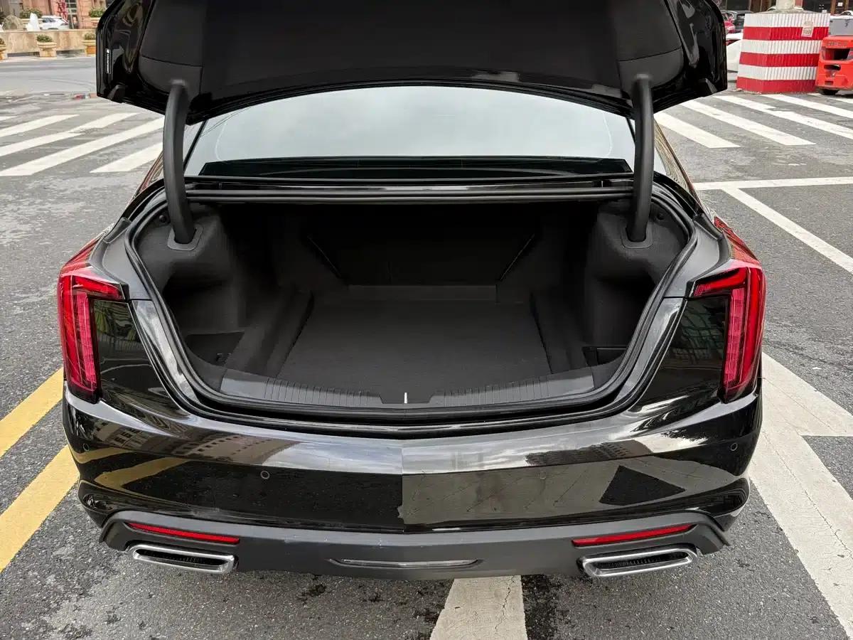 2024 Cadillac CT5 28T Luxury Pro — миниатюра 12